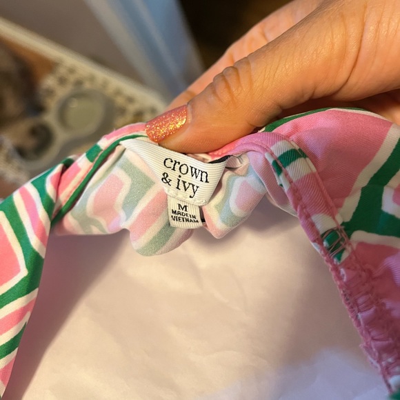 Crown and Ivy Garden Party sleeveless top - Picture 2 of 6